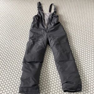 Boy’s ski pants.